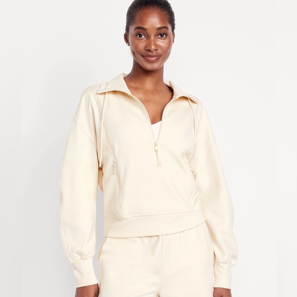 Old Navy Dynamic Fleece Half-zip Sweatshirt - Picture 2 of 8